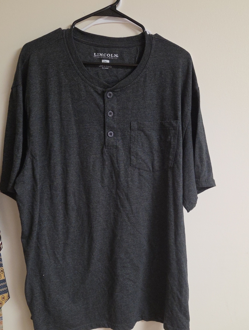 Lincoln Charcoal Short-Sleeve Henley Pocket Tee - Men